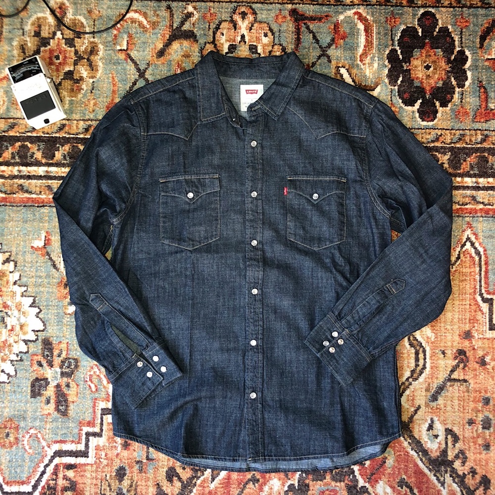 Levi’s Long Sleeve Dark Wash Denim Western Shirt L